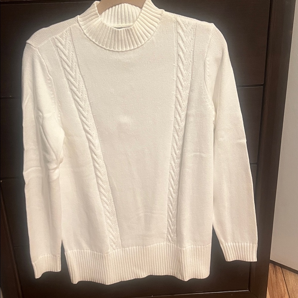 Cute pullover